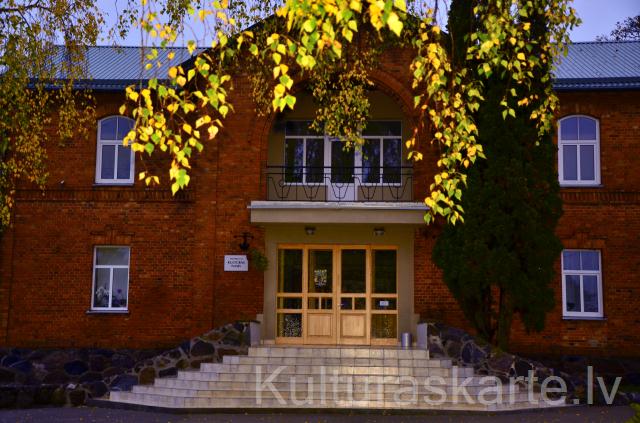 Vecpiebalgas kultūras nams